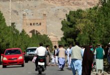 Explosión en mezquita afgana mata a 18 personas, incluido clérigo pro-talibán