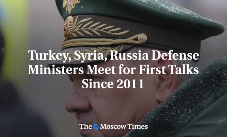 Ministros de Defensa de Turquia Siria y Rusia mantienen conversaciones