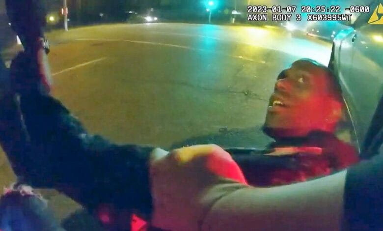 La policía maltrató y golpeó a Tire Nichols. Hicimos un seguimiento del papel de todos.