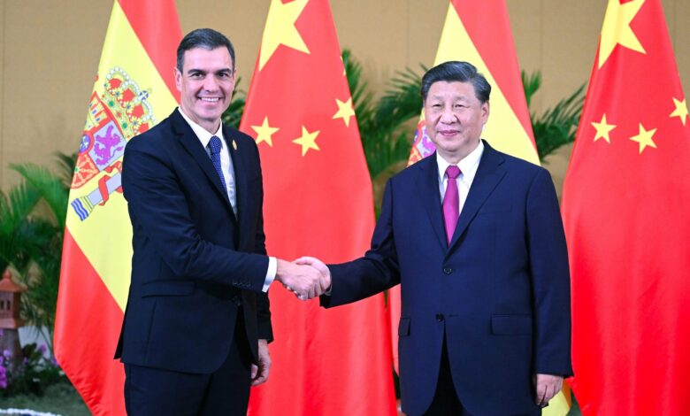 El primer ministro espanol utiliza su viaje a China para