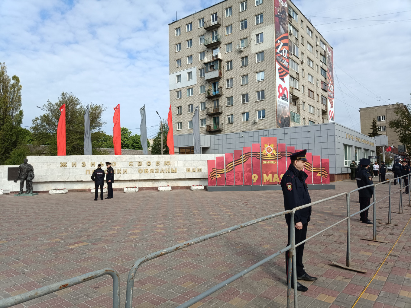 
					
					
					
					El principal complejo conmemorativo de guerra en Kursk.Juan Pini				