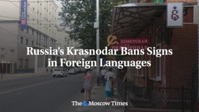 Letreros en idiomas extranjeros prohibidos en Krasnodar Rusia