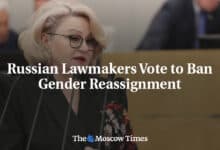 Legisladores rusos votan para prohibir sexo transgenero