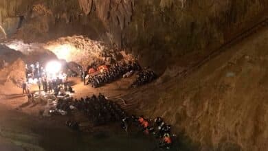 1689402013 Rescatistas de cuevas tailandeses celebran ceremonia de graduacion para la