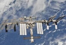 La fuga de amoníaco en la sección rusa de la ISS 'ahora detenida', pero los astronautas se mantienen cautelosos