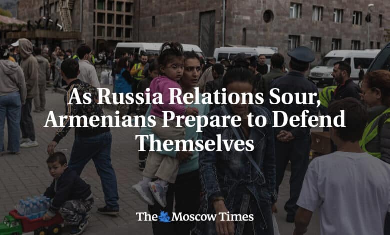 Los armenios se preparan para defenderse mientras los lazos con Rusia se deterioran 1 1701208035 Los armenios se preparan para defenderse mientras los lazos con