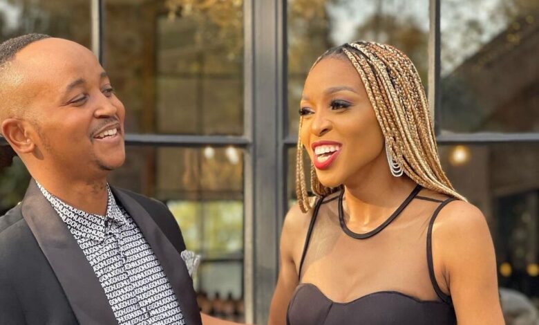 ¡Isimi!La ex finalista de Miss Australia del Sur Thato Mosehle celebra su primer aniversario de boda 1 ¡Isimi!La ex finalista de Miss Australia del Sur Thato Mosehle celebra su primer aniversario de boda
