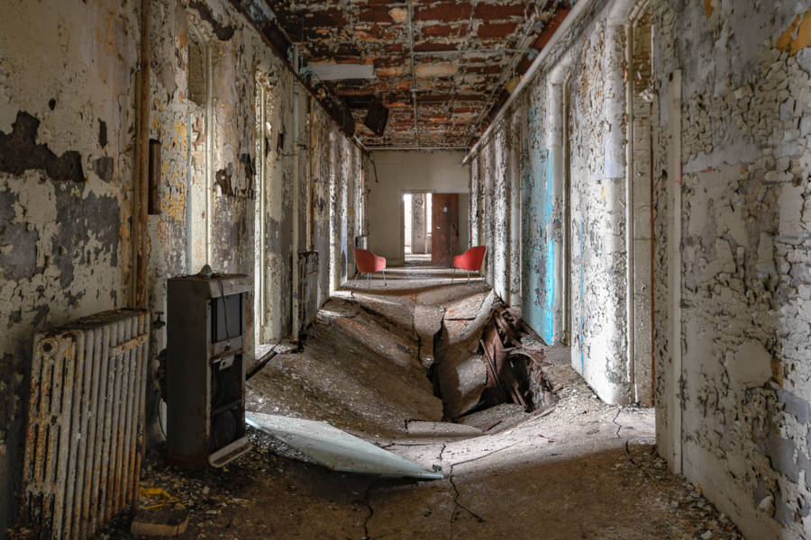 Willard Asylum, un hospital psiquiátrico abandonado cerca del lago Seneca 5 Pasillo del refugio Willard