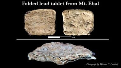 Los expertos creen que la 'tableta maldita' que lleva el nombre del dios hebreo más antiguo es en realidad una pesa de pesca