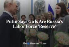 Putin llama a las ninas fuerza de reserva de la