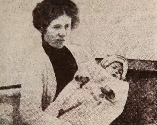 Milvina Dean cuando era bebé