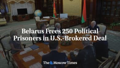 Bielorrusia libera a 250 presos politicos en un acuerdo negociado