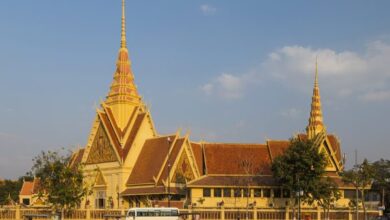 ADHOC 5 Diez años después, los defensores de los derechos humanos camboyanos todavía están pagando el precio – 27 Ten Years After the ADHOC 5, Cambodia’s Human Rights Defenders Are Still Paying the Price