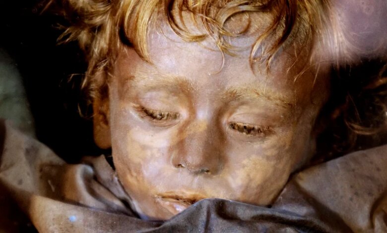 Rosalía Lombardo, la misteriosa momia que "abrió los ojos" 1 Rosalía Lombardo, la misteriosa momia que "abrió los ojos"