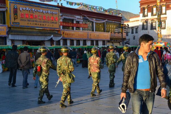 El sistema de cuadros de “ayuda al Tíbet” como mecanismo de control político en el Tíbet—— 1 The ‘Tibet Aid’ Cadres System as a Mechanism for Political Control in Tibet