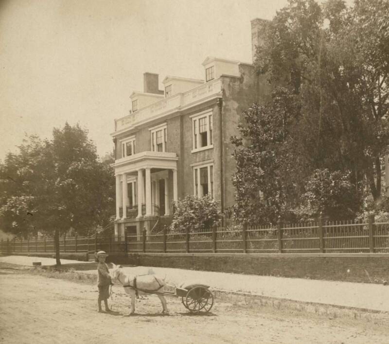 Casa Van Loo