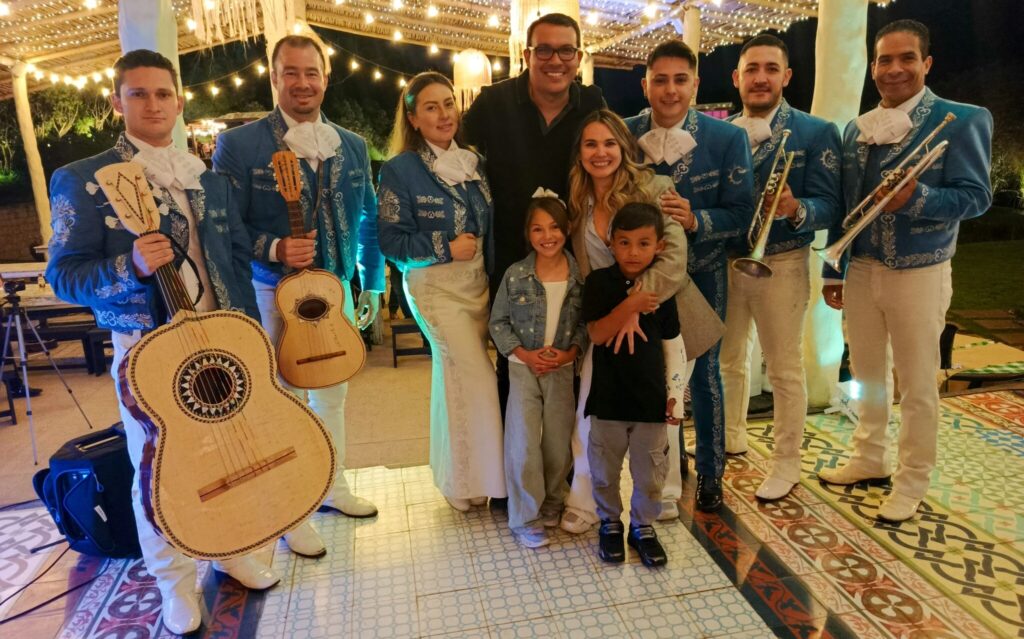 serenatas y celebraciones personalizadas en Bogotá grupo