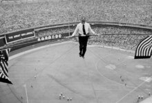 Karl Wallenda, el titán equilibrista, muere al caer