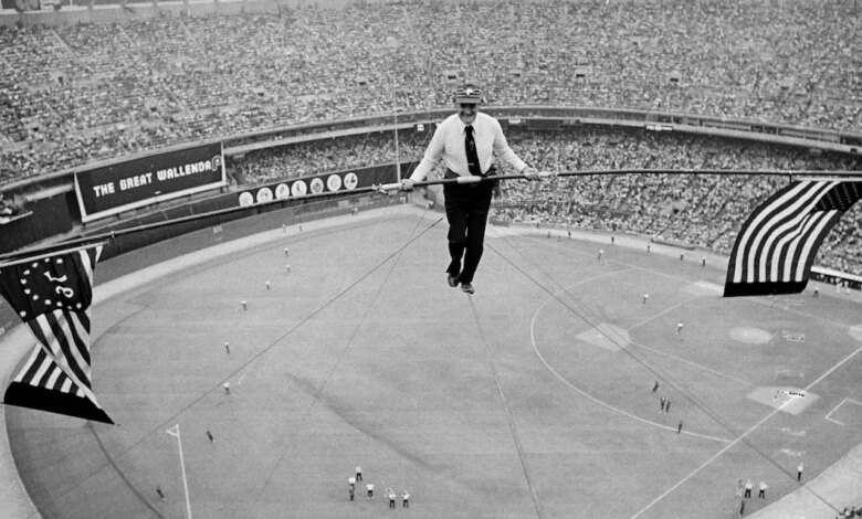 Karl Wallenda, el titán equilibrista, muere al caer