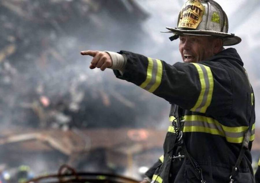 Por qué el gobierno de Estados Unidos ignoró a los socorristas del 11 de septiembre 3 Bombero del Departamento de Bomberos de Nueva York