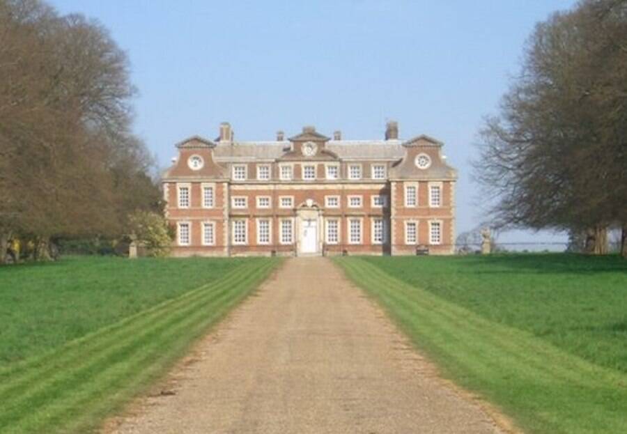 Salón Raynham