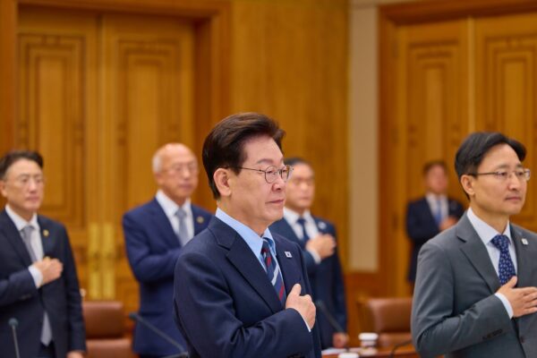 El índice de aprobación del gobernante Partido Demócrata de Corea del Sur se desploma en las encuestas de opinión 1 South Korea’s Ruling Democratic Party Is Tumbling in the Polls