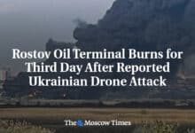 Terminal petrolera de Rostov incendiada por tercer dia despues del